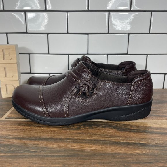 Clarks Cheyn Madi Womens Sz 7.5 Shoes Dark Brown Leather Slip On Comfort Loafers - Picture 1 of 12